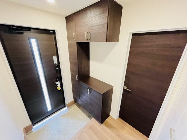 刈谷市今川町山ノ端115番1『仲介手数料無料』新築戸建ての玄関