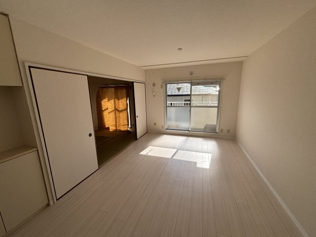 コウジィーコートの居間・リビング