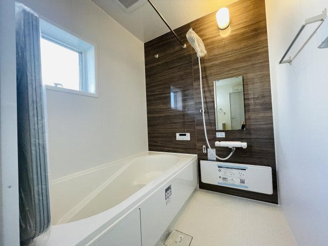 【浴室】 | 寄居町露梨子　Livele Garden.s　新築戸建　全8棟　5号棟