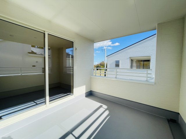 【バルコニー】 | 寄居町露梨子　Livele Garden.s　新築戸建　全8棟　5号棟