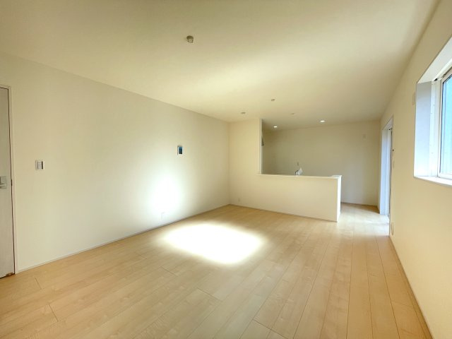 【居間・リビング】 | 寄居町露梨子　Livele Garden.s　新築戸建　全8棟　5号棟