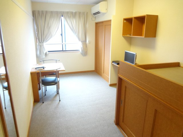 レオパレスディラネーロの居間・リビング|リビングです