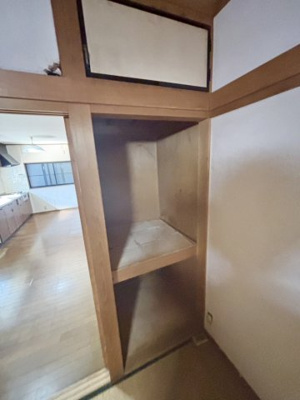 【収納】 | 旭区赤川３丁目中古戸建 | 和室（約8.0帖）：和室の収納スペースです。