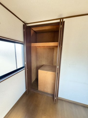 【収納】 | 旭区赤川３丁目中古戸建 | 洋室（約6.0帖）：お部屋のクローゼット収納です。