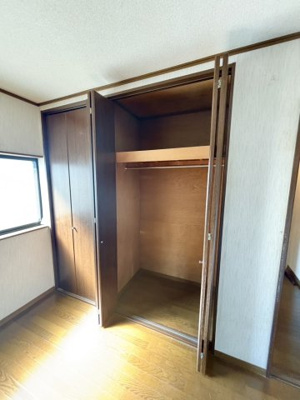 【収納】 | 旭区赤川３丁目中古戸建 | 洋室（約6.0帖）：お部屋のクローゼット収納です。