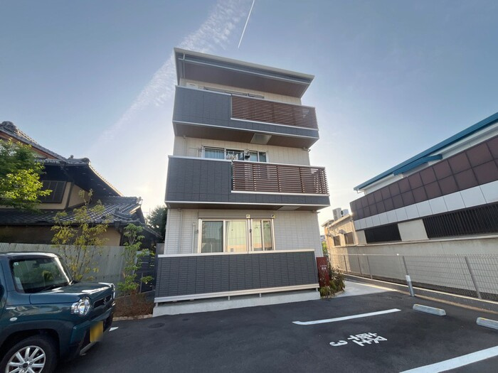 D-ROOM殿城の外観