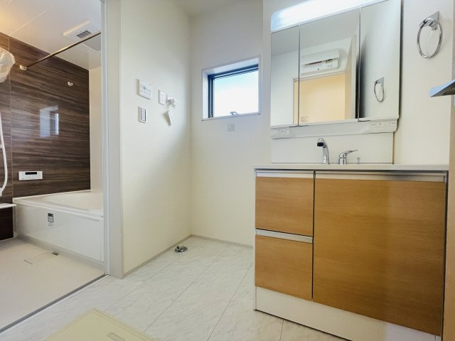 【独立洗面台】 | 寄居町露梨子　Livele Garden.s　新築戸建　全8棟　6号棟