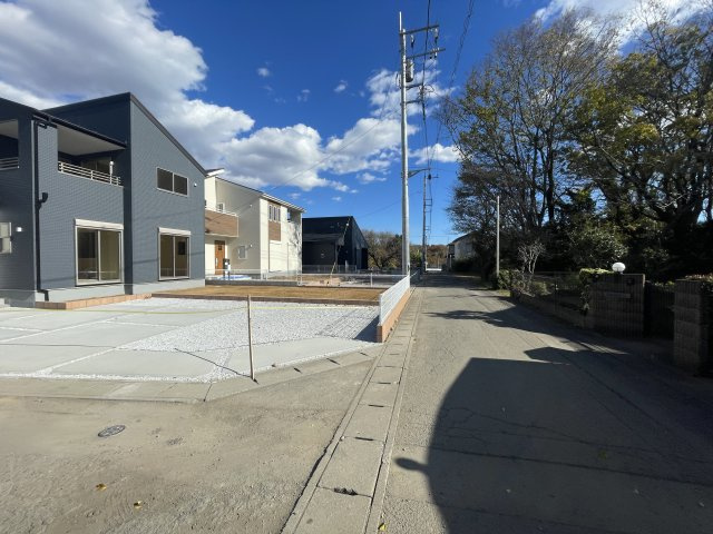 【前面道路含む現地写真】 | 寄居町露梨子　Livele Garden.s　新築戸建　全8棟　6号棟