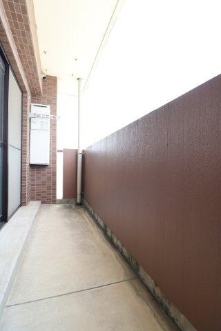 アーニスト新合川のバルコニー