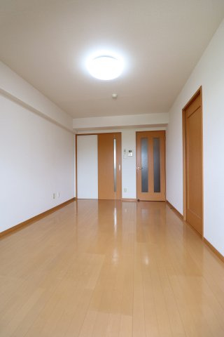 アーニスト新合川の居間・リビング