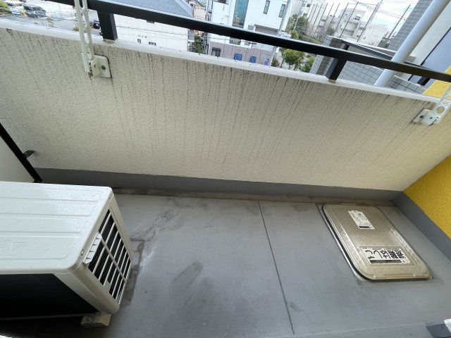 ケイズキューブのバルコニー|外からの目が気にならないバルコニーで洗濯物が干せます