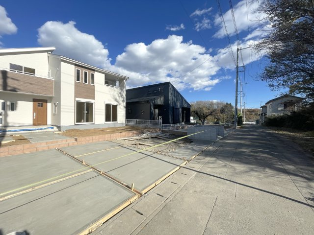 【前面道路含む現地写真】 | 寄居町露梨子　Livele Garden.s　新築戸建　全8棟　7号棟