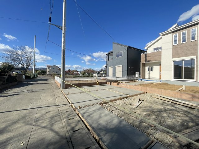 【前面道路含む現地写真】 | 寄居町露梨子　Livele Garden.s　新築戸建　全8棟　7号棟