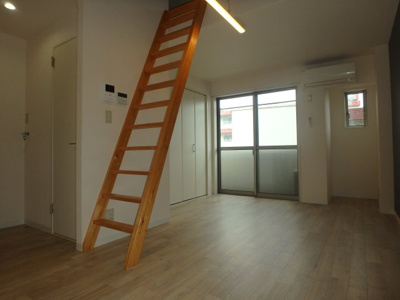 【洋室】 | クレストウッド | 松島　クレストウッド　1R+ロフト　洋室