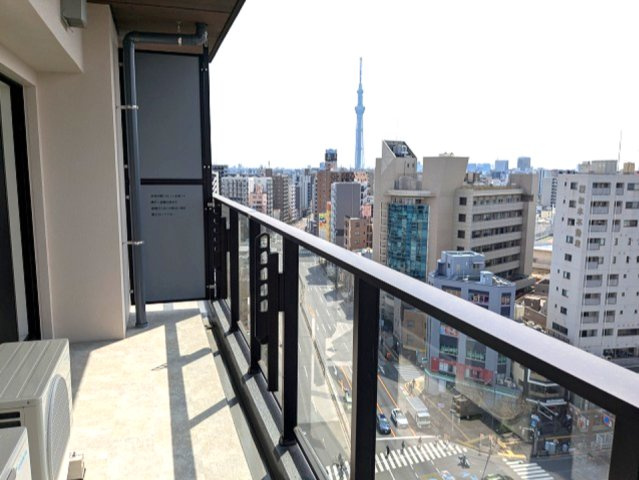 ONE ROOF RESIDENCE台東根岸の展望|14F、上層階のバルコニーからスカイツリー隅田川花火見えます、南西向き日当り眺望良好