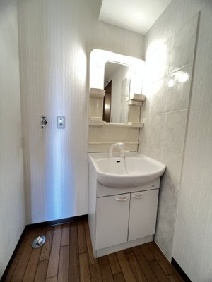 【その他共用部分】 | レーベン | 駐輪場