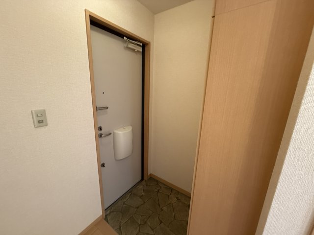 アペルトコートBの玄関