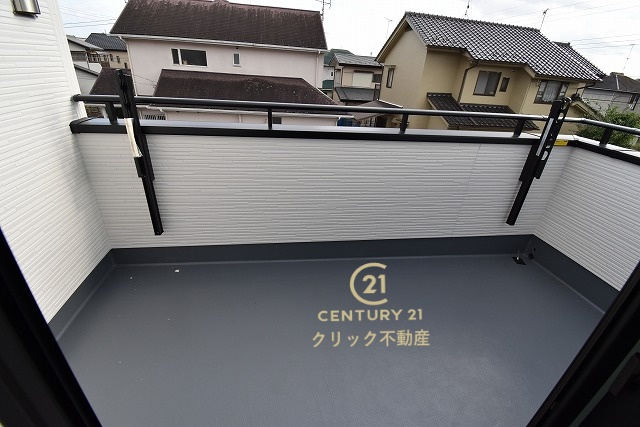 いろどりアイタウン　笠間市市野谷　24-P1　1のバルコニー|お部屋から出られるバルコニーです。ちょっと気分転換に外の景色を眺めて深呼吸もいいですね。