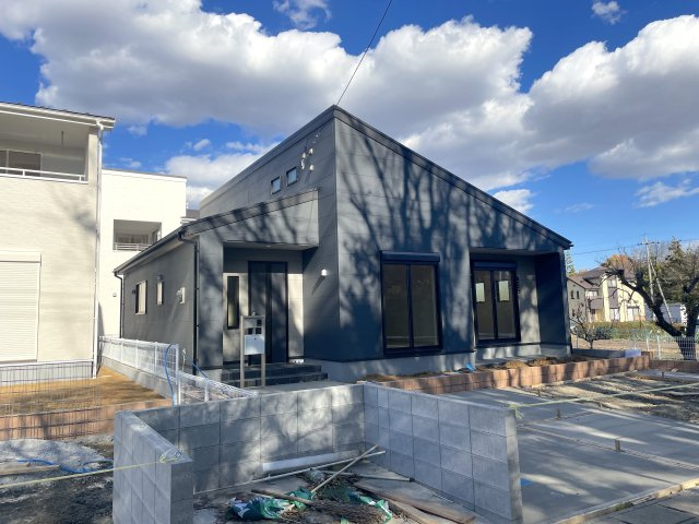 【前面道路含む現地写真】 | 寄居町露梨子　Livele Garden.s　新築戸建　全8棟　8号棟 | 10/12撮影