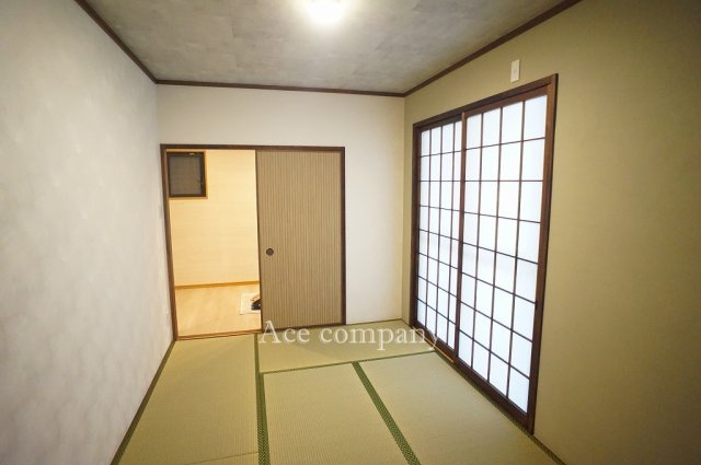 【内装】 | 生野区巽中2丁目 | 【1階：和室6帖】畳表替え、襖・障子張替え済みです☆