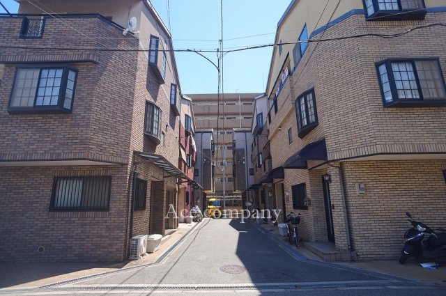 【前面道路含む現地写真】 | 生野区巽中2丁目 | 【前面道路：幅員約4ｍ】スーパー徒歩3分圏内です♪