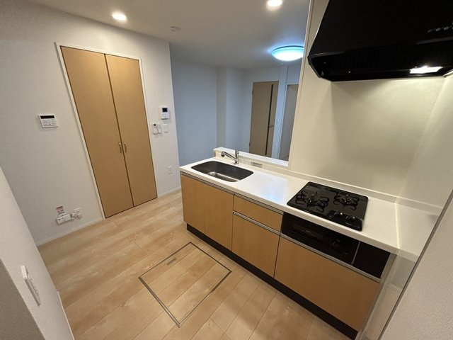 前橋市朝倉町のアパートの居間・リビング