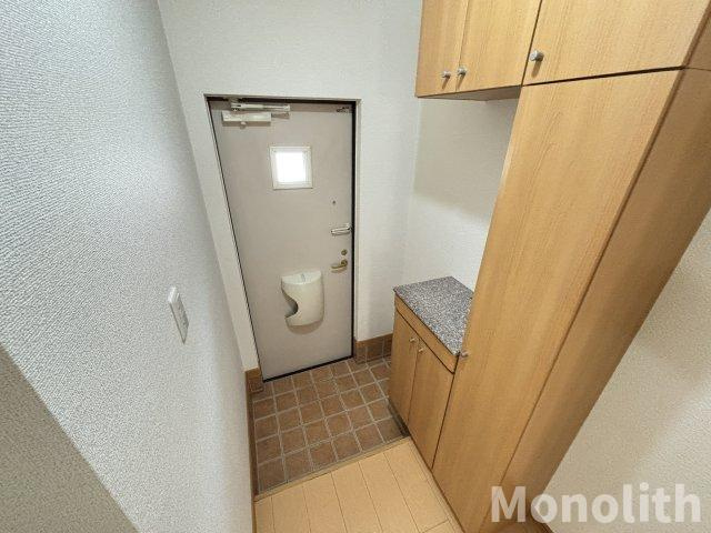 エレガントヒルズの玄関