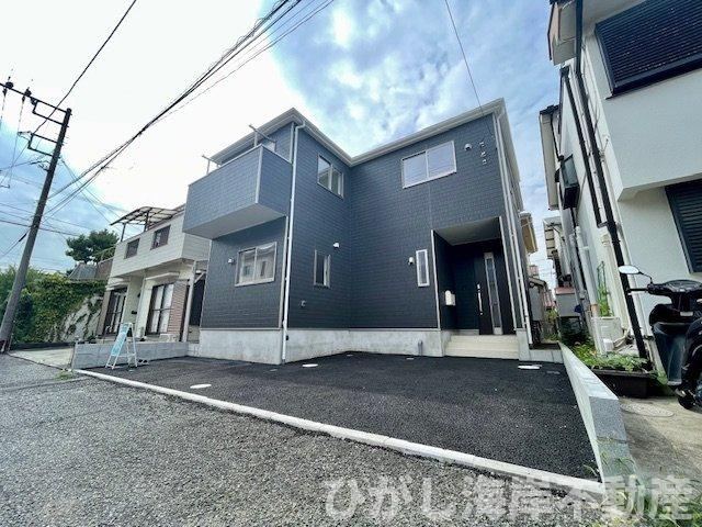 平塚市菫平　新築戸建の前面道路含む現地写真|現地外観