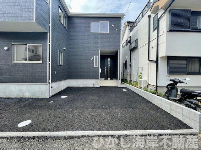平塚市菫平　新築戸建の駐車場|駐車スペース