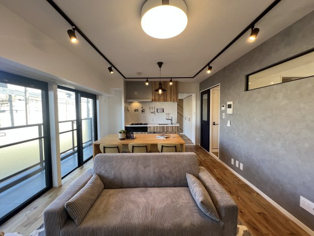 オシャレなリノベはワクワクしちゃいます♪【レゾン南林間】