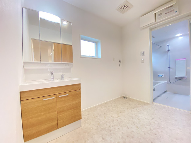 【独立洗面台】 | 南区富合町