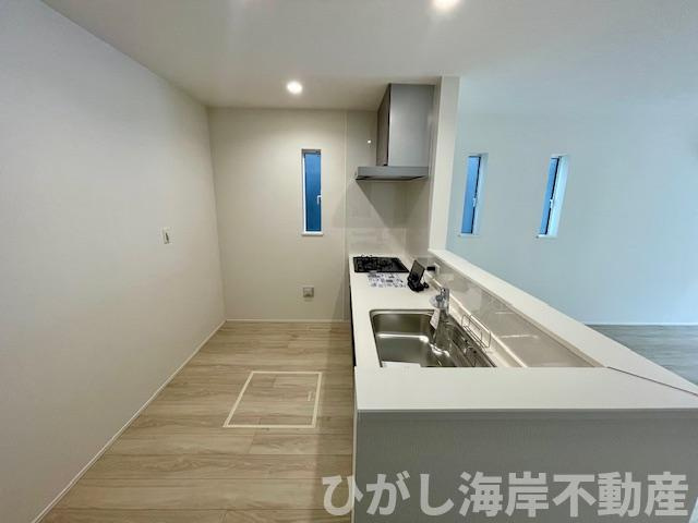 平塚市幸町　新築戸建のキッチン|キッチンスペース