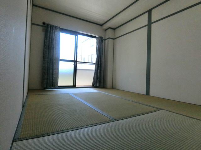 マンション吾光の和室