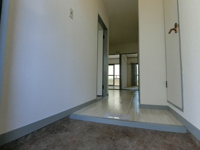 マンション吾光の玄関