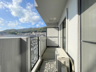 【バルコニー】 | アンフォーラ宮脇