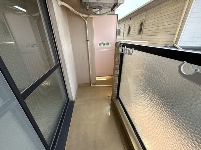 ジュネス野里のバルコニー