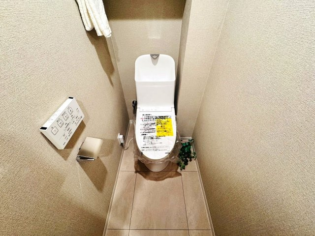 【トイレ】 | 成増ハウス（成増店） | 温水洗浄便座一体型トイレ