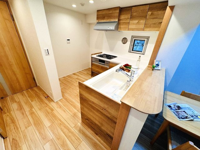 【キッチン】 | 成増ハウス（成増店） | 省スペースを活用したL字型カウンターキッチン。対面式の為、家族との会話も楽しめます☆