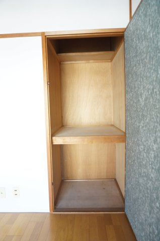 横尾１団地68号棟の収納|洋室約６帖