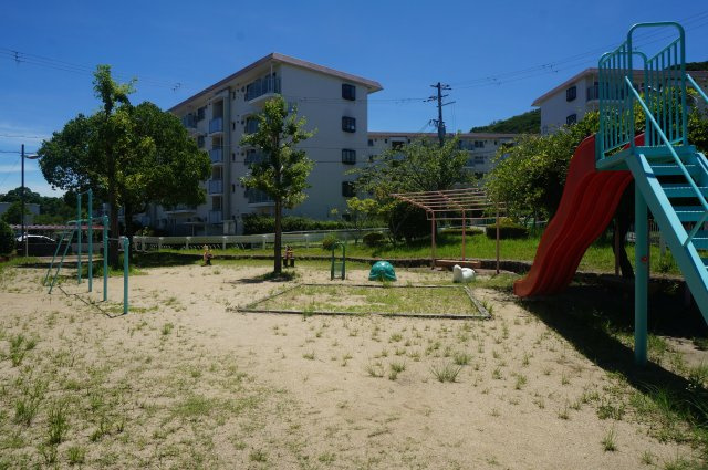 横尾１団地68号棟のその他|敷地内にある公園です