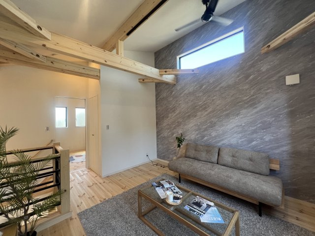 趣味やお仕事専用の部屋？がある男のロマン【大和市上和田】新築戸建の居間・リビング