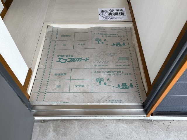 VANROCK勝原駅前の玄関