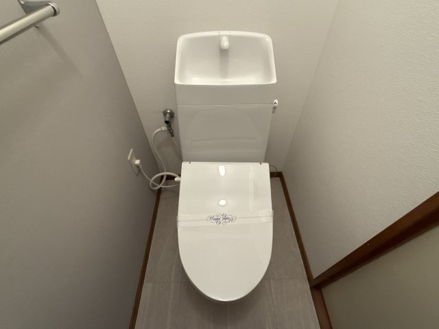 VANROCK勝原駅前のトイレ