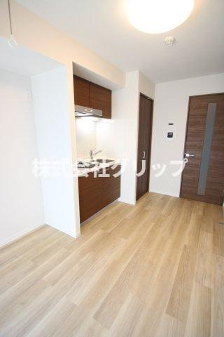 クレヴィスタ阪東橋の居間・リビング