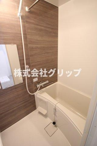 クレヴィスタ阪東橋の浴室