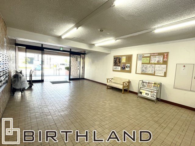 中古マンション　コーポ麓山マンションのエントランス