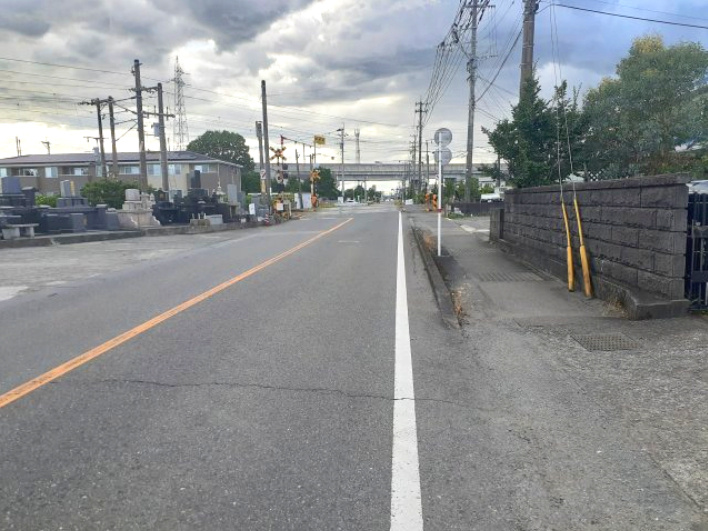 宇土市松山町の倉庫の周辺|前面道路