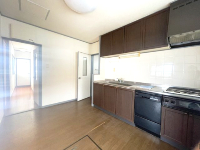 大津市南小松中古戸建のキッチン