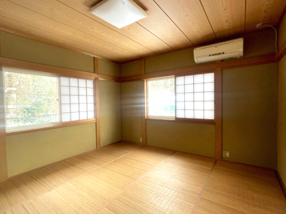 大津市南小松中古戸建の和室|8畳和室
