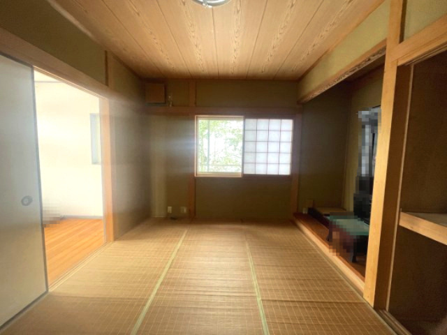 大津市南小松中古戸建の和室
